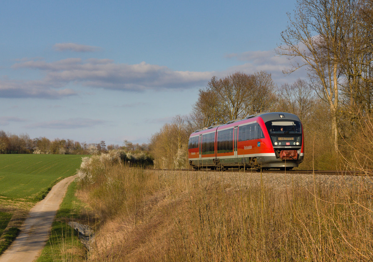 642 676 als RB83 Hessental-Öhringen am 02.04.2021 bei Neuenstein-Untereppach. 