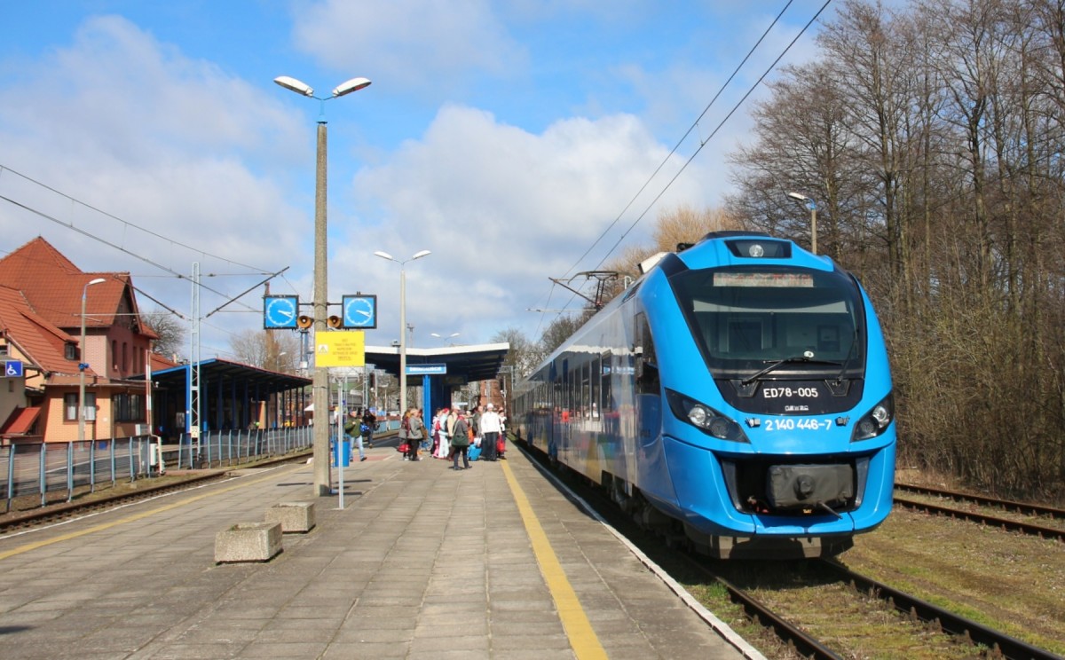 6.4.2015 Swinemünde. ED 78 05 steht zur Abfahrt nach Poznan bereit