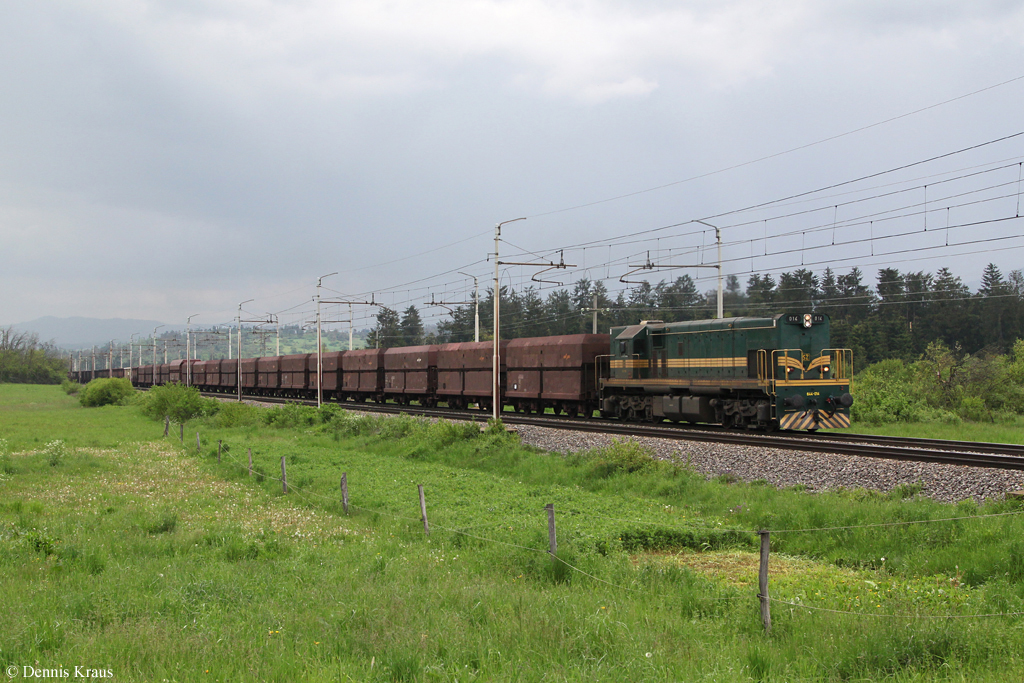 644 014 mit Erzzug am 02.05.2014 bei Selce.