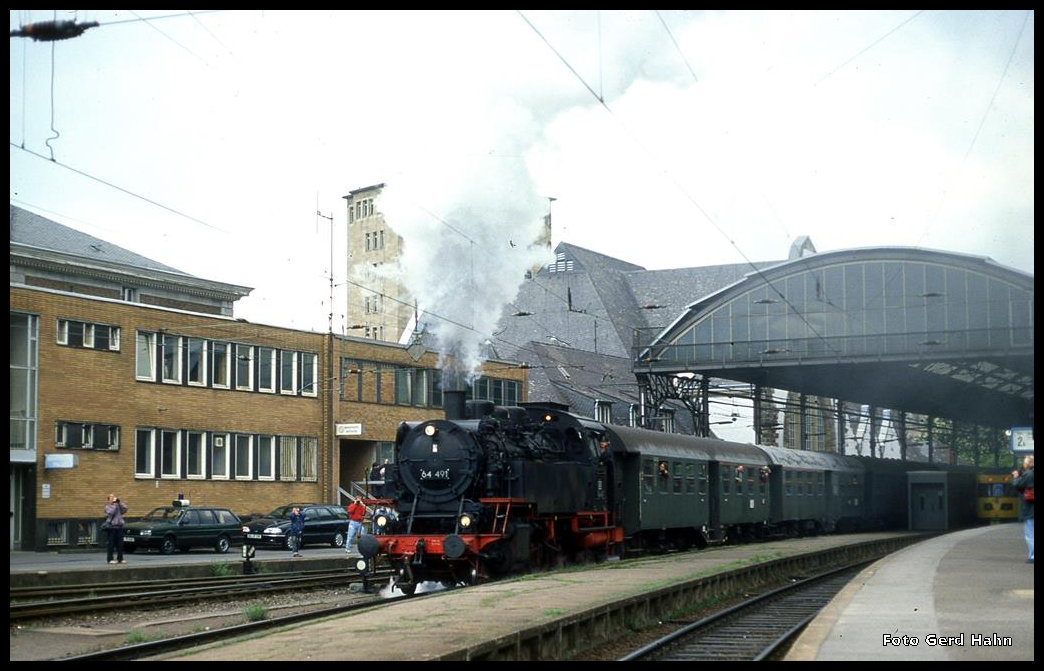 64491 fuhr am 13.5.1995 um 12.30 Uhr aus Aachen HBF mit einem Sonderzug nach Alsdorf aus.