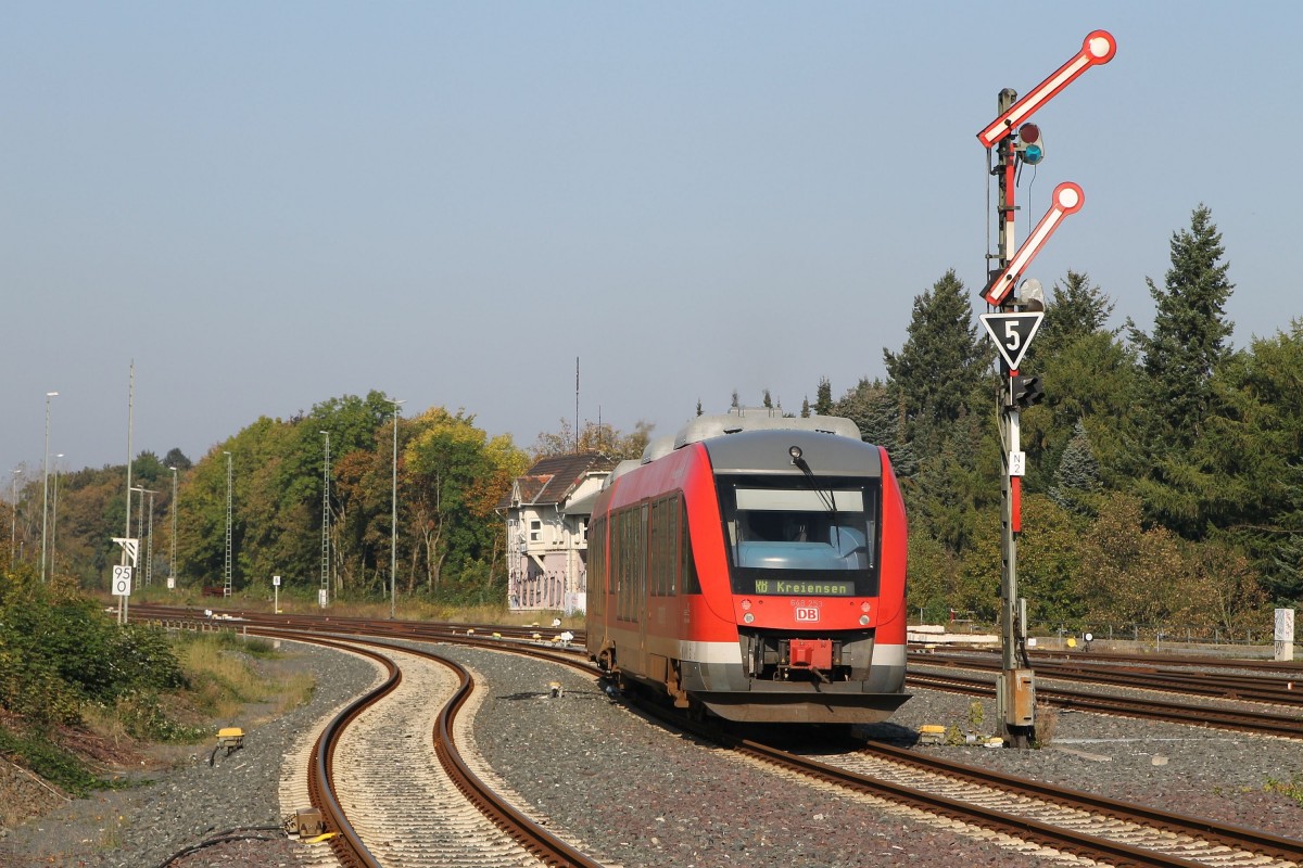 648 253-3/648 753-2 mit RB 14210 Bad Harzburg-Kreiensen auf Bahnhof Goslar am 3-10-2014.