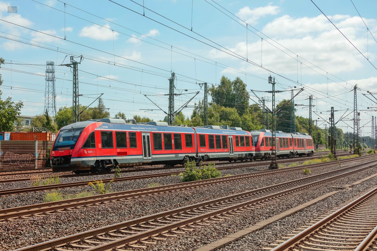 648 339 & 648 852 in Hamburg Harburg, August 2025.