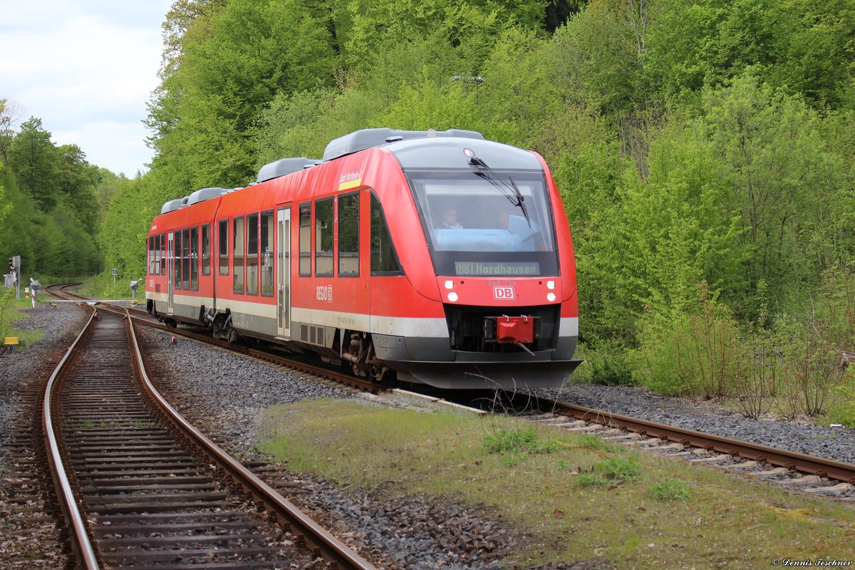 648 754 DB als RB 81 nach Nordhausen bei der Einfahrt in den kleinen Bahnhof der Stadt Hardegsen am 27.04.2018