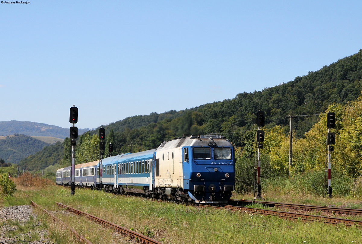 65-1300-6 mit dem IC 367 (Budapest-Keleti-Brasov) in Braisoru 2.9.16