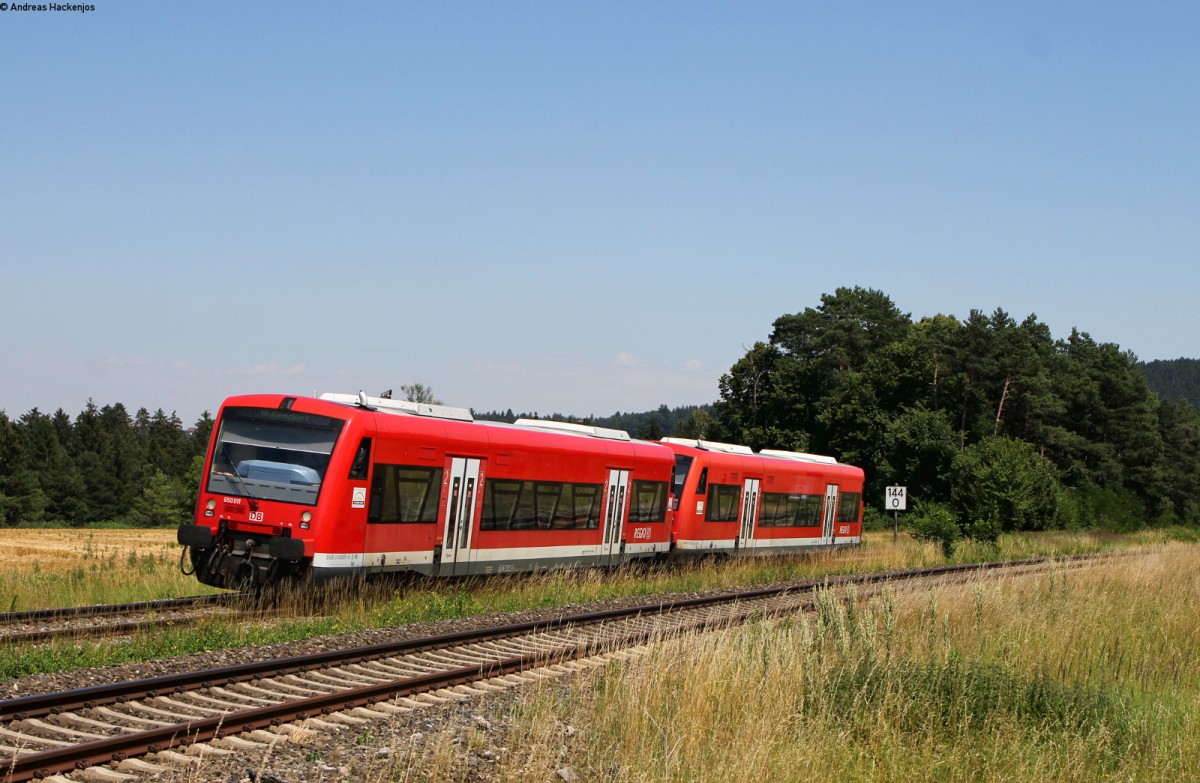 650 011-0 und 650 023-4 als RB 22617 (Ulm Hbf-Aulendorf) bei Essendorf 2.7.15
