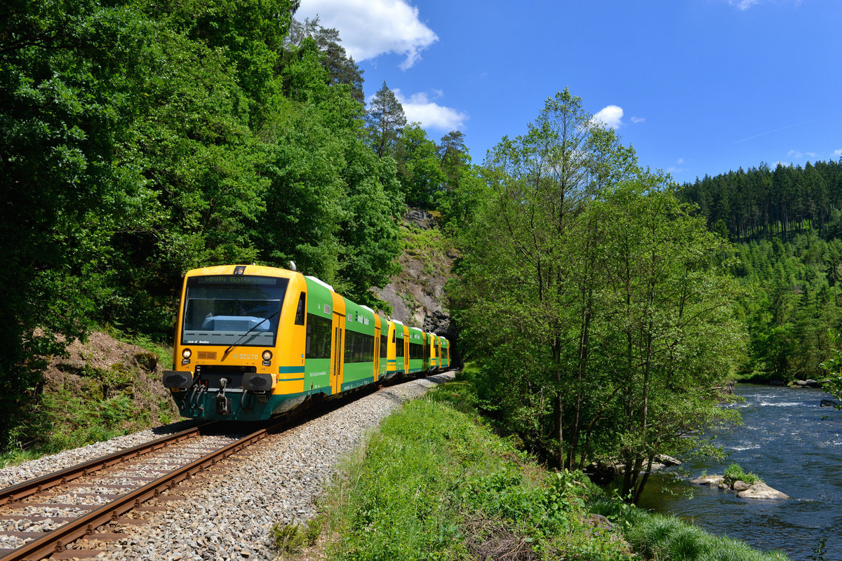650 070 + 650 076 + 650 075 als WBA4 nach Gotteszell am 01.06.2017 bei Böbrach. 
