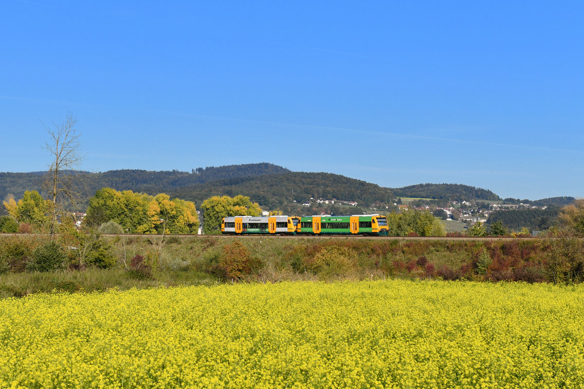 650 076 + 650 067 als WBA am 05.10.2018 bei Deggendorf. 