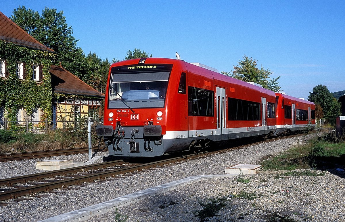650 104 + 106  Tübingen - West  07.10.99