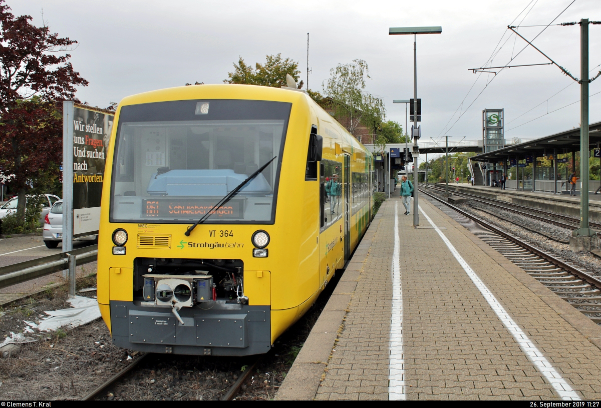 650 364-2 (VT 364 | Stadler Regio-Shuttle RS 1) der Württembergischen Eisenbahn-Gesellschaft mbH (WEG) als RB 1138 (RB47) nach Schwieberdingen steht im Startbahnhof Korntal auf Gleis 7.
[26.9.2019 | 11:27 Uhr]