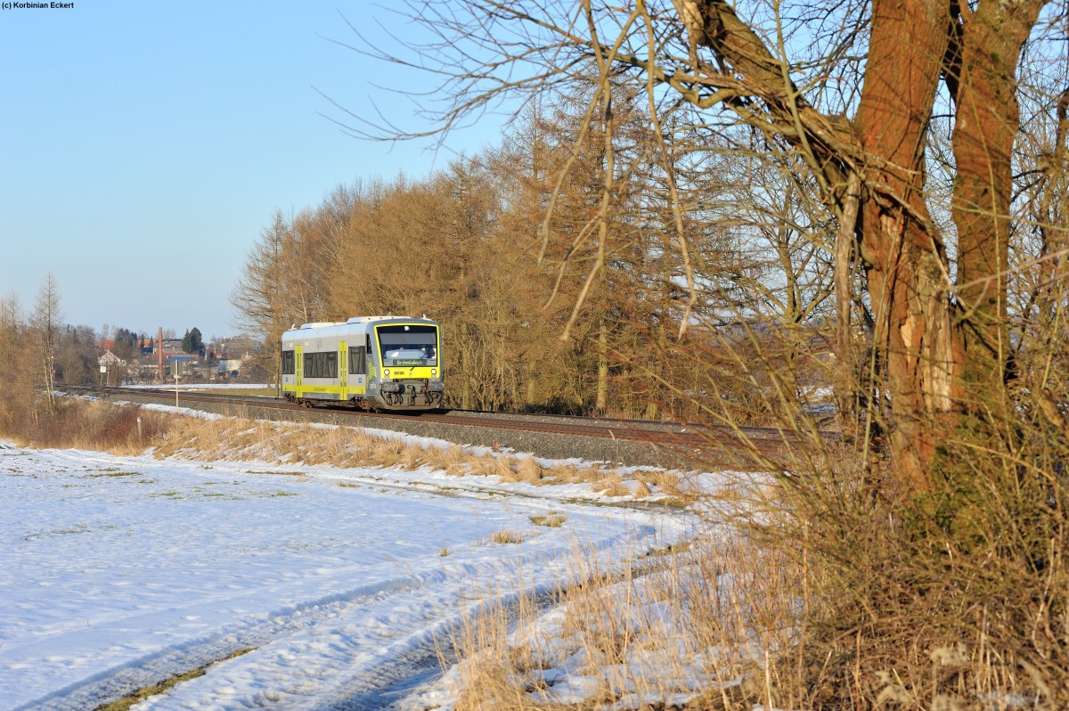 650 737 mit Ag 84590 von Hof Hbf nach Kirchenlaibach bei Waldershof, 26.02.2015