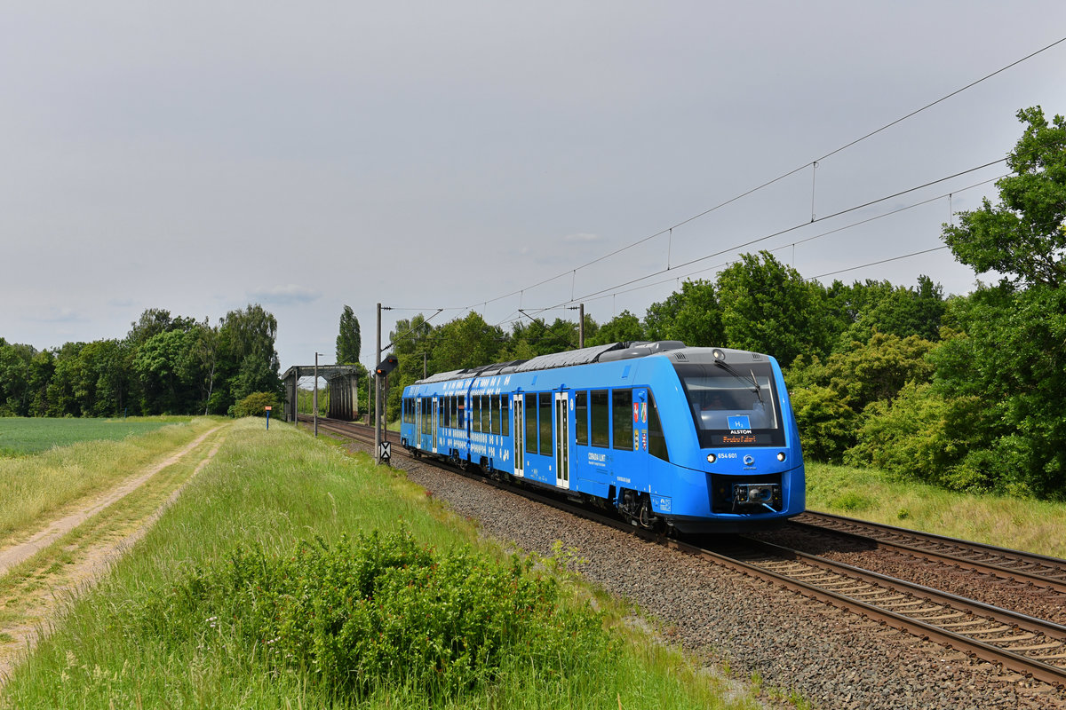 654 601 am 23.05.2018 bei Woltorf. 