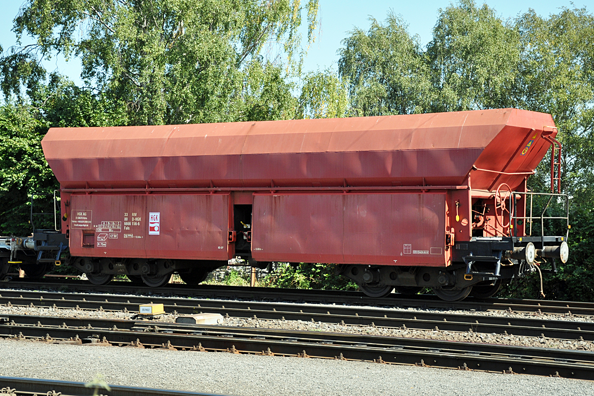 666 156-6 Schttgutwagen der HGK in Brhl - 05.09.2013