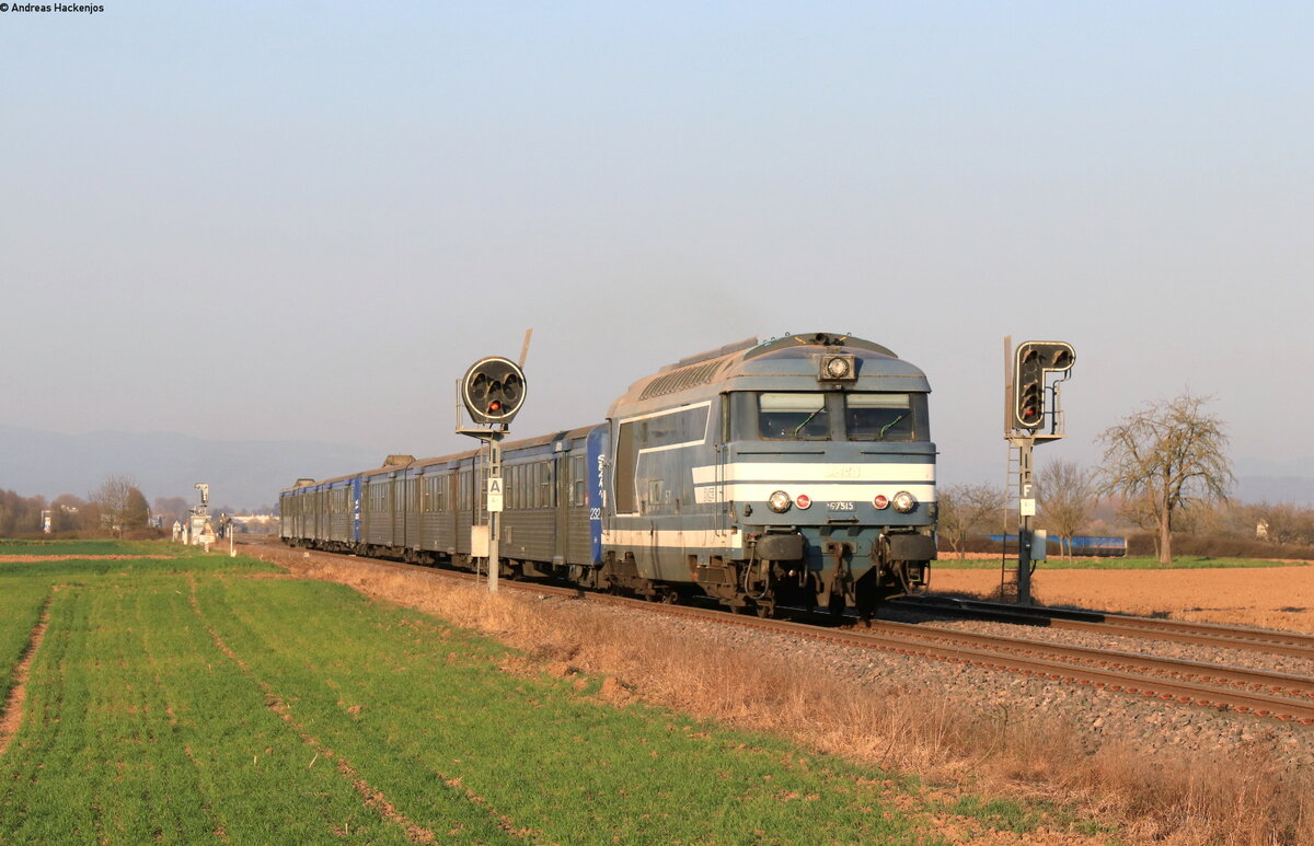 67515 mit dem TER 31809 (Saales - Strasbourg) bei Holtzheim 23.3.22