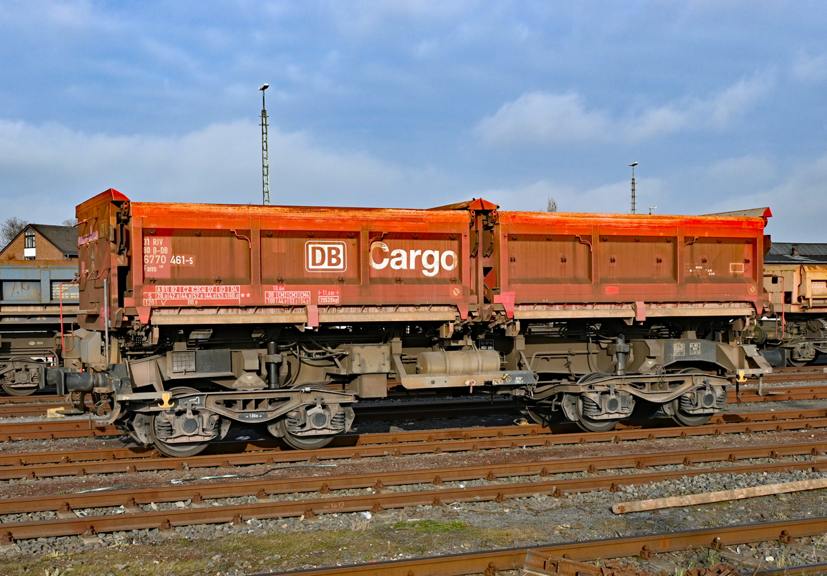 67770 461-5 der DB-Cargo in Euskirchen - 16.12.2021