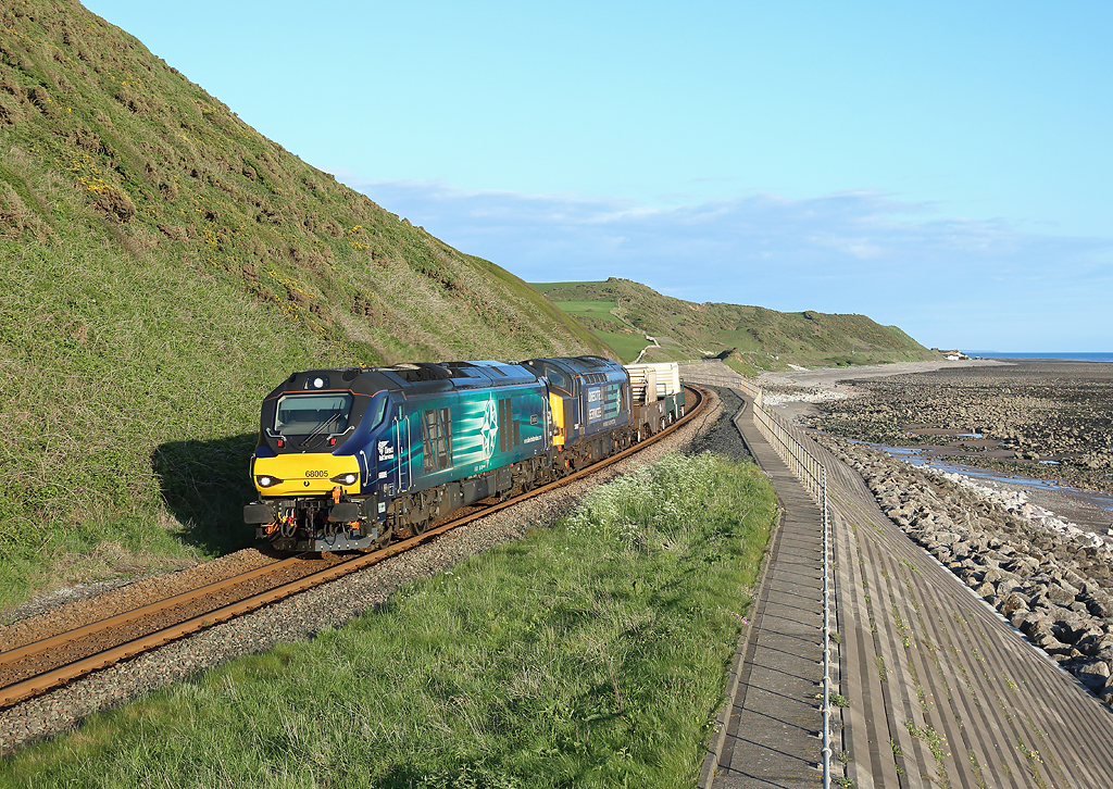 68005 & 37607 approach St Bees whilst working 6C46 from Sellafield to Carlisle, 23 May 2016