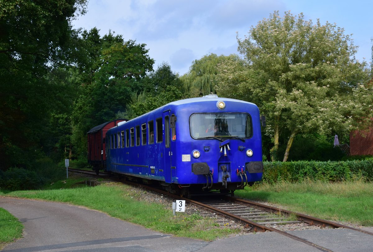 686 002 durchfährt Verden auf den Weg nach Stemmen.

Verden 13.09.2020
