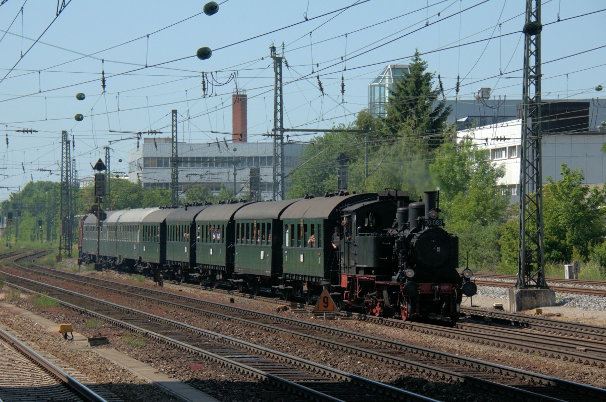 70 083 am 08.06.14 am Münchner Heimeranplatz