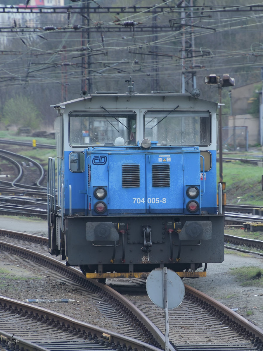 704 005-8  Filipek  in der Nähe von Děčín. (April 2017)