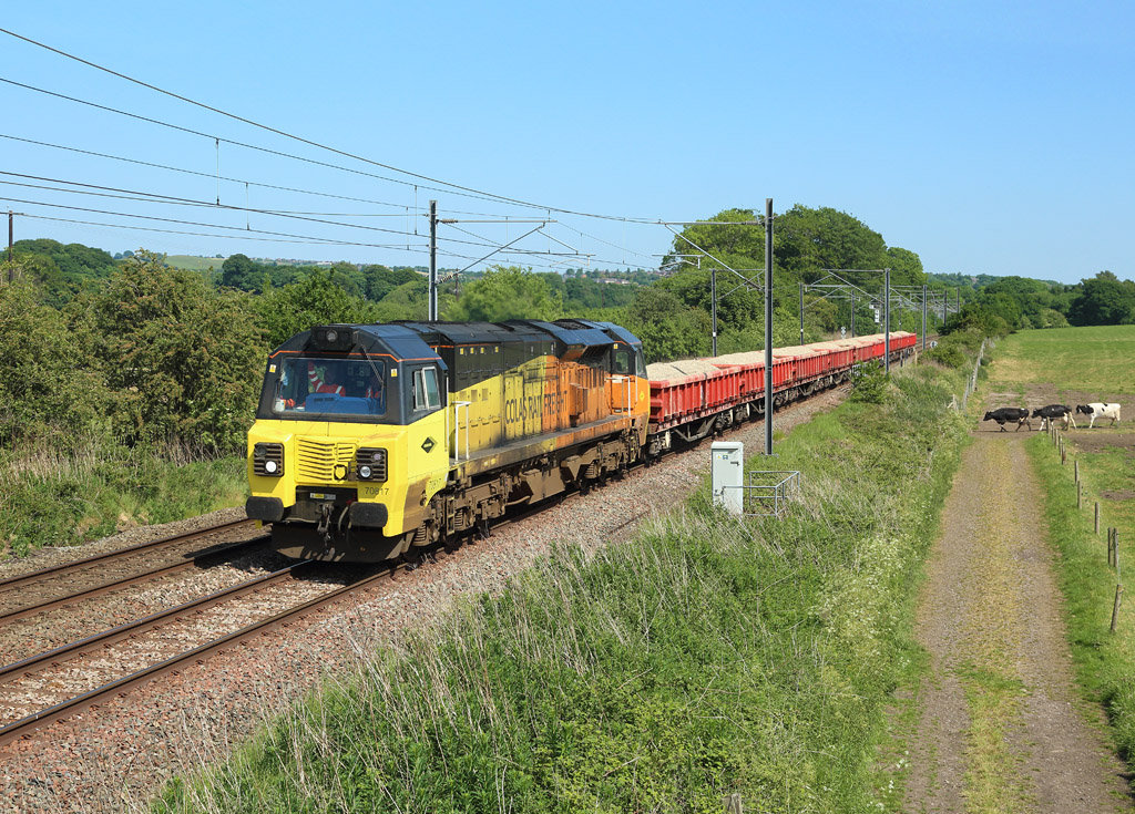 70817 approaches Alsager whilst hauling a stone train from Pinnox Branch Esso Sidings to Crewe Basford Hall, 28 May 2020
