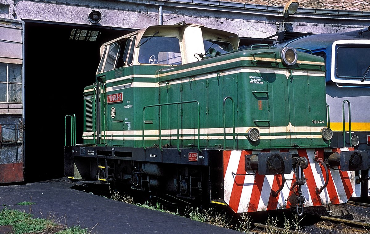 710 044  Nove Zamky   23.08.98