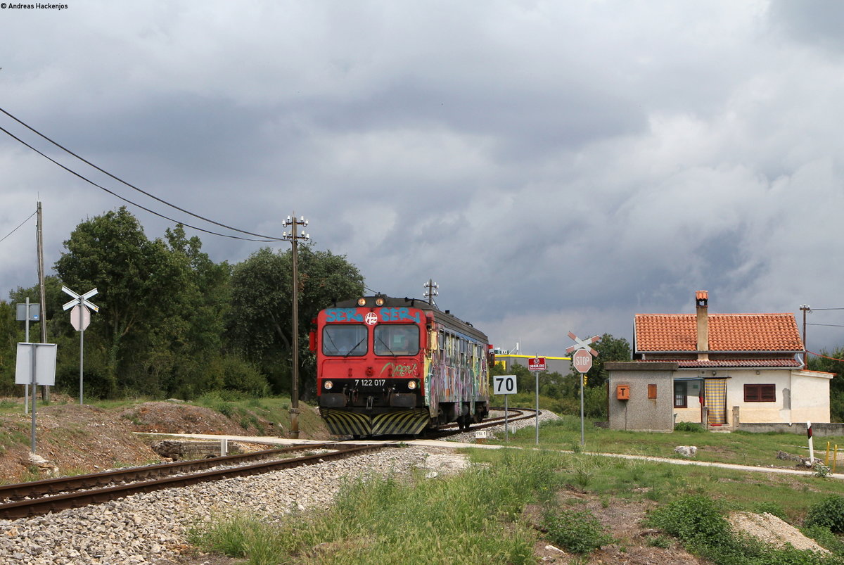 7122 017 als 4707 (Buzet-Pula) bei Pula 4.9.18