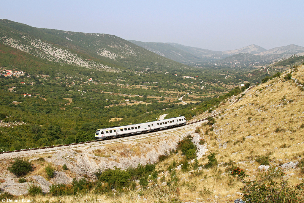 7123 007/008 als ICN 520 am 14.08.2015 bei Prgomet.