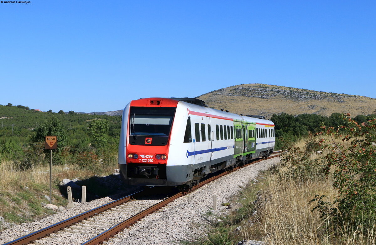7123 016 / 7123 015 als IC ??? (Zagreb Glavni kolodvor-Split) bei Labin 30.8.21
