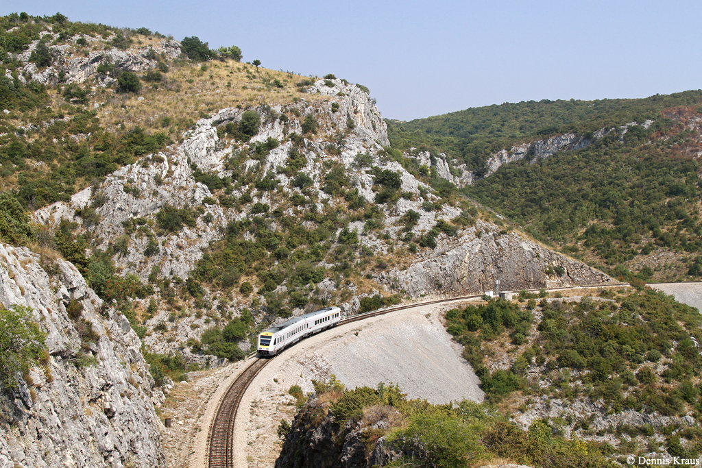 7123 016 als ICN 522 am 14.08.2015 bei Labin.