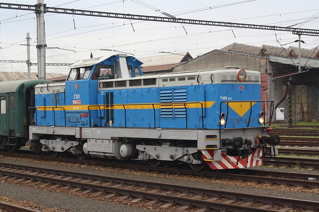 735 007-7, angeschrieben mit T466 0007, am Morgen des 27.September 2014 im Bf. Breclav.