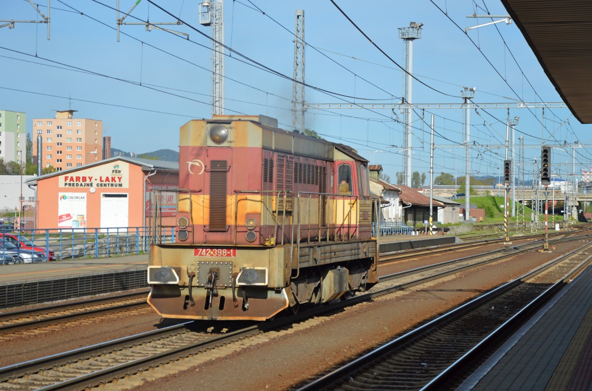 742 398-1, Rangierlok der ZSSK am Bf. Poprad-Tatry, 2009 von ČD gekauft; 13.05.2014