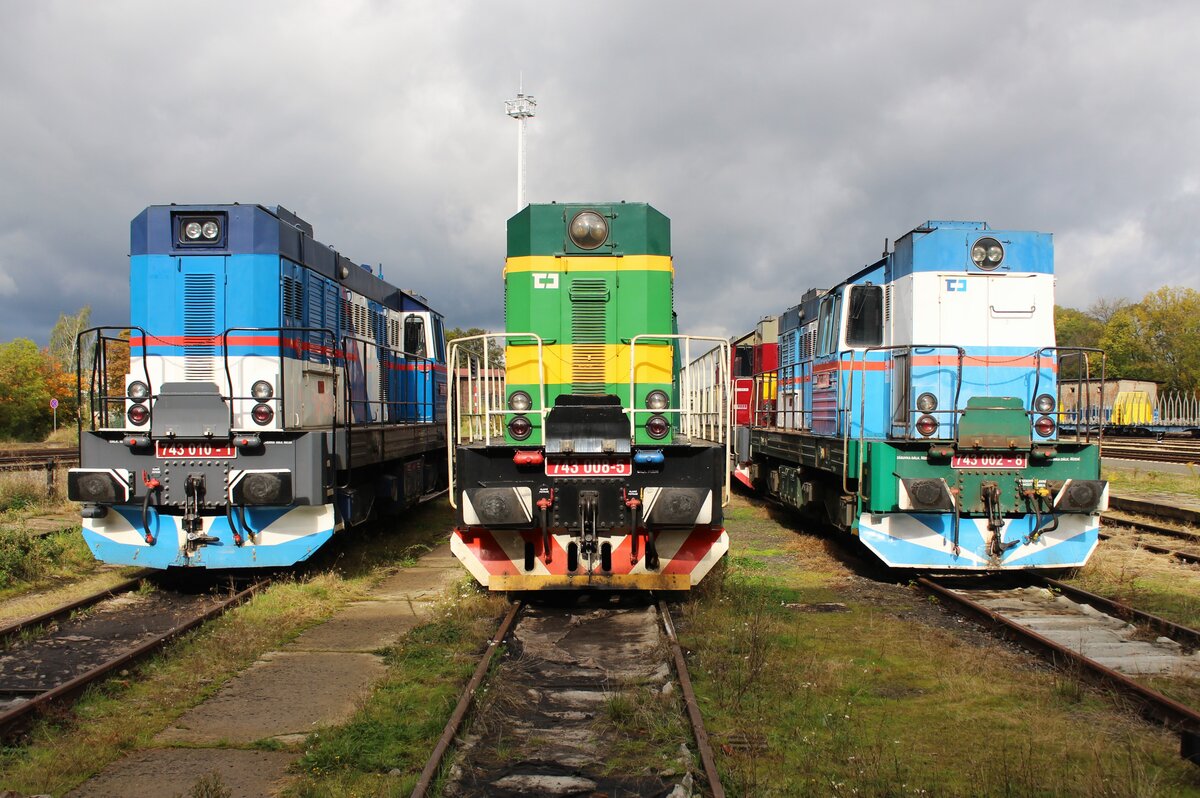 743 010-1, 743 008-5, 743 002-8 und 743 004-4 waren am 12.10.26 in Liberec zu sehen.