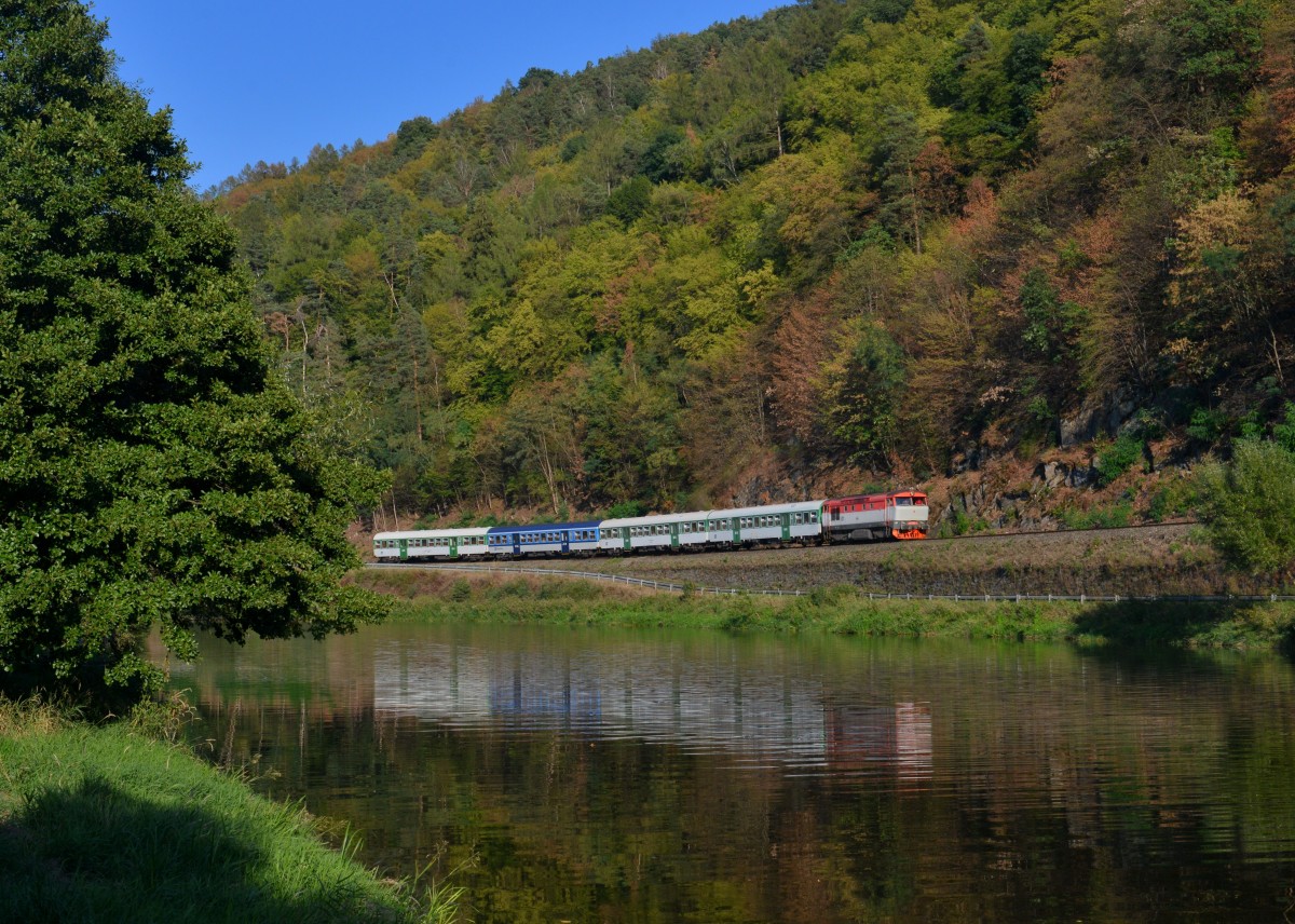 749 006 mit einem Sp am 30.08.2015 bei Lsteni. 