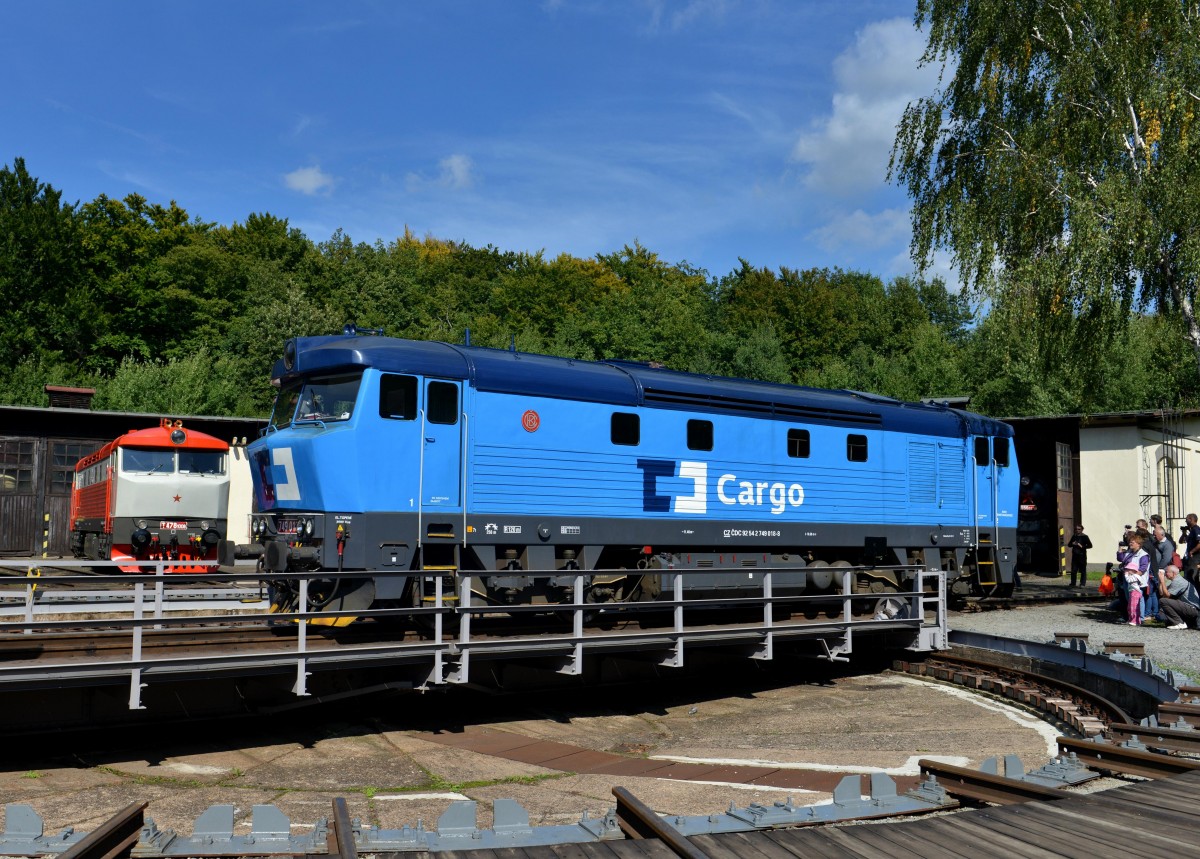 749 018 am 14.09.2013 in Lun u Rakovnka.