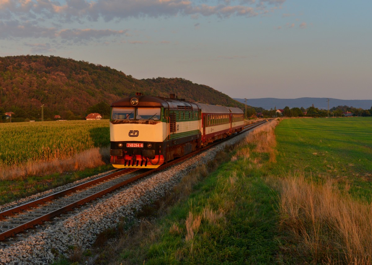749 264 mit R 1251 am 30.08.2015 bei Libomysl. 