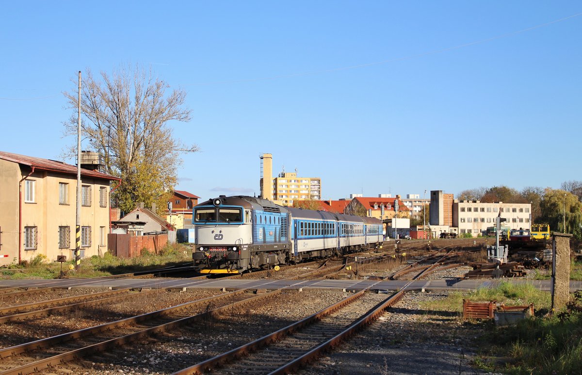 750 708-0 mit dem R 1228 zu sehen am 28.10.19 in Kladno.