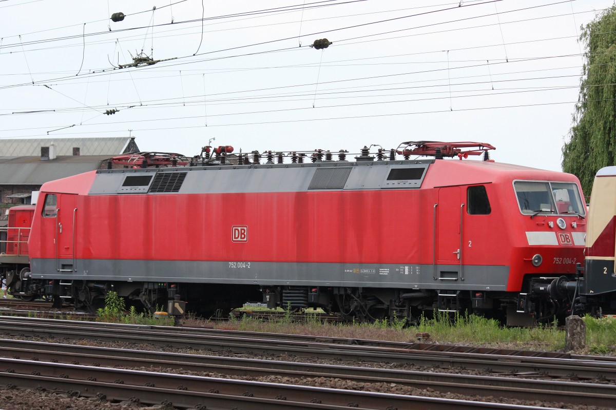 752 004 am 8.6.13 bei der Lokparade in Koblenz-Ltzel.