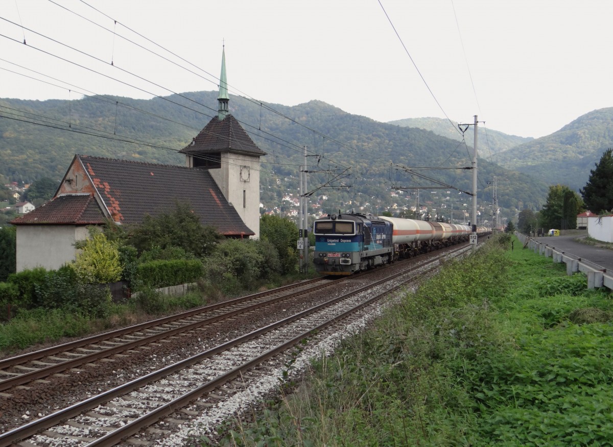 753 721-0 Unipetrol zu sehen am 02.10.14 in Vaňov-Skály, Ústí nad Labem