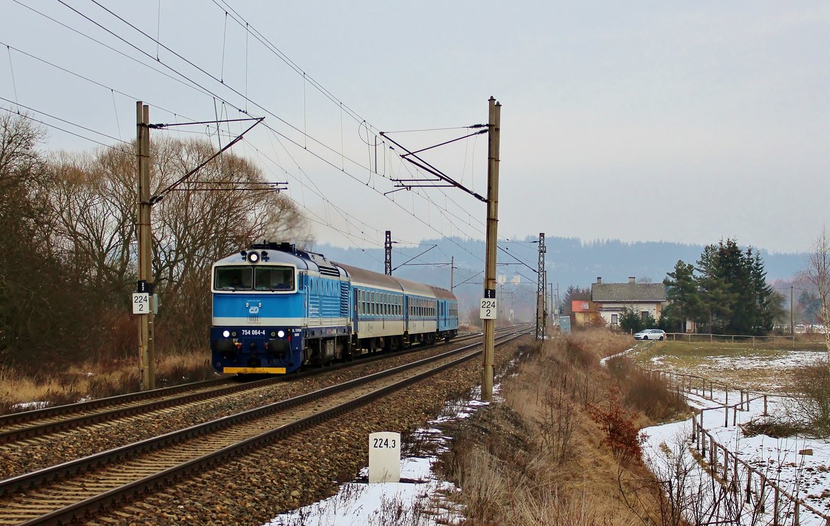 754 064-4 fuhr den Sp 1989 am 01.02.19 durch Chotikov.