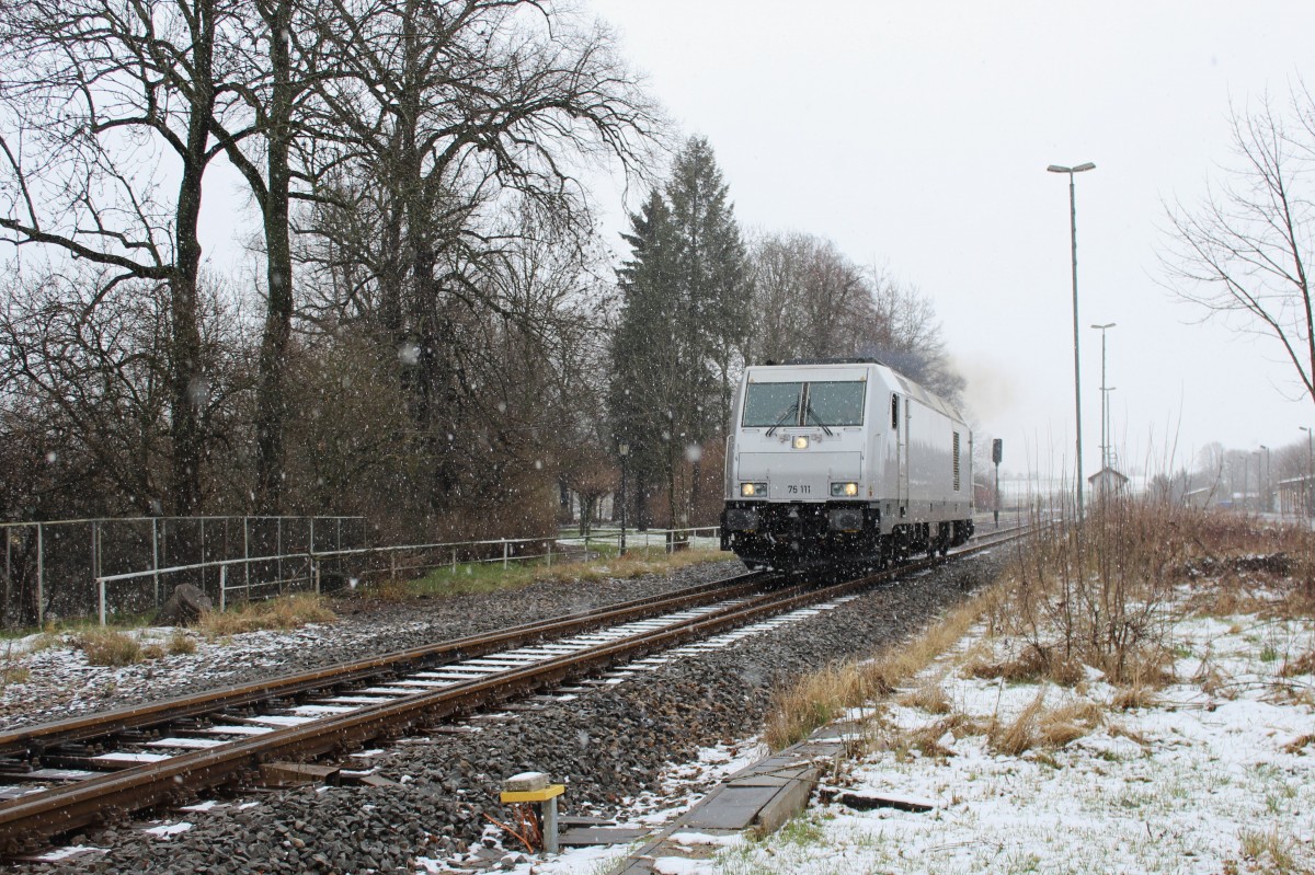 76 111 hier am 02.04.15 in der Ausfahrt Neustadt an der Orla.