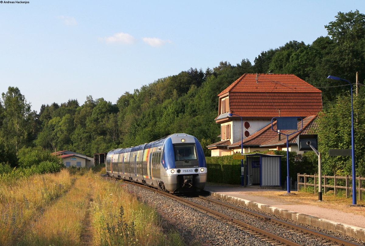 76643 als TER31830 (Strasbourg-Saales) in Bourg-Bruche  29.6.18