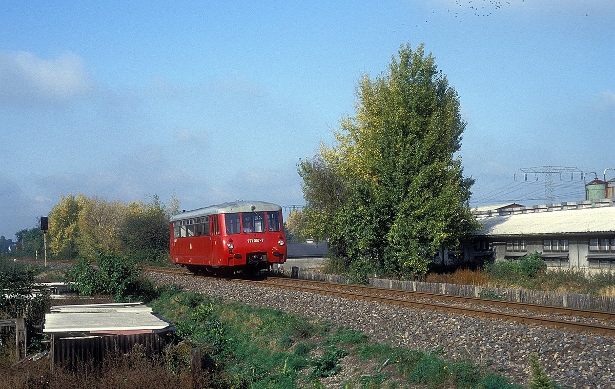 771 057  bei Pegau  10.10.92