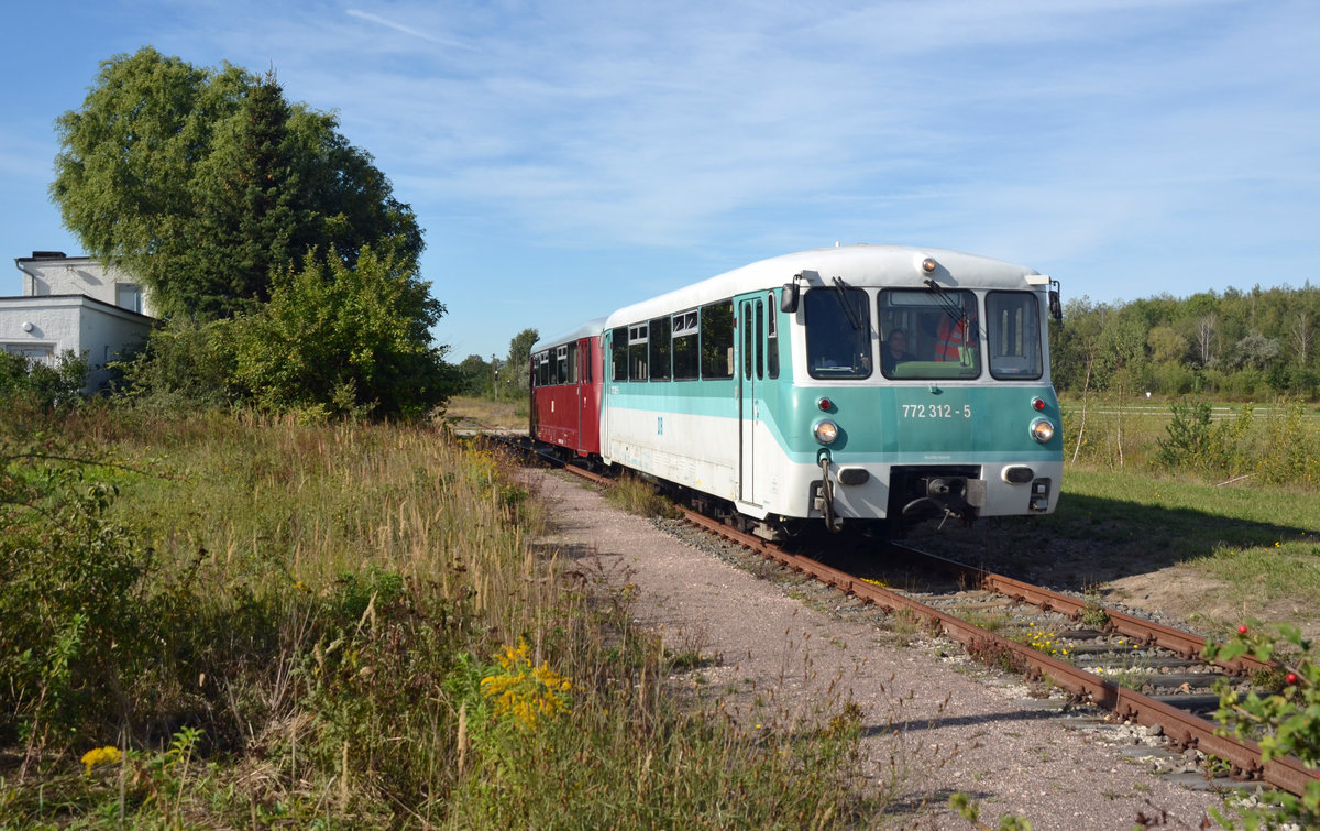 772 312 und 972 771 rollten am 15.09.19 auf dem Weg nach Ferropolis durch Jüdenberg.