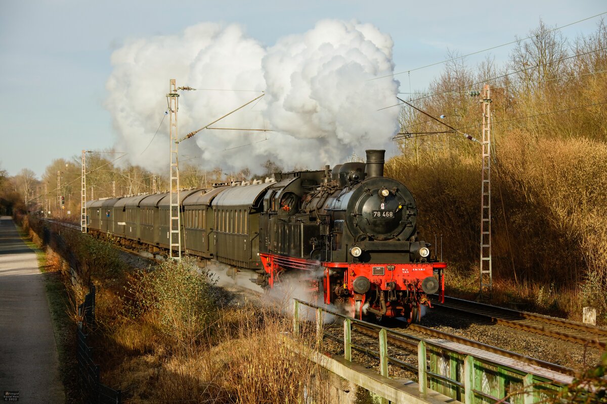 78 468 mit Sonderzug nach Willingen in Dortmund Hörde, Februar 2022.