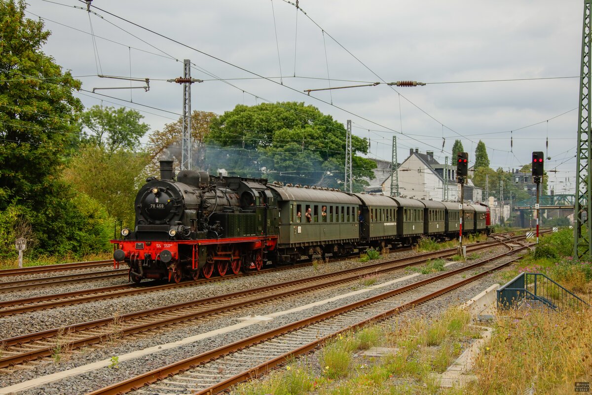 78 468 mit Sonderzug in Wuppertal, August 2022.