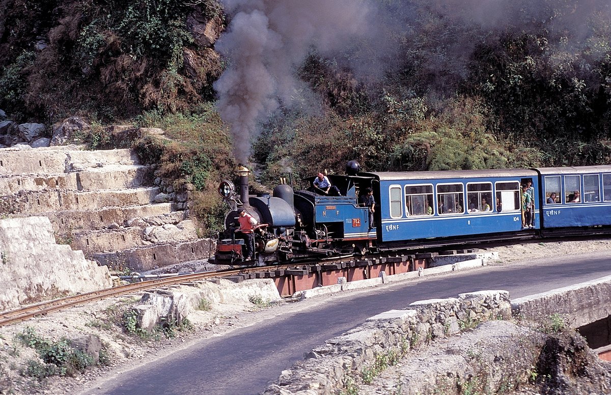  782  bei Kurseong  03.04.96