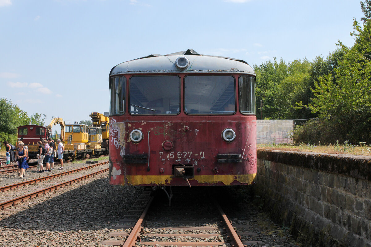 795 627-9 am 16.08.2026 in Schwarzerden.