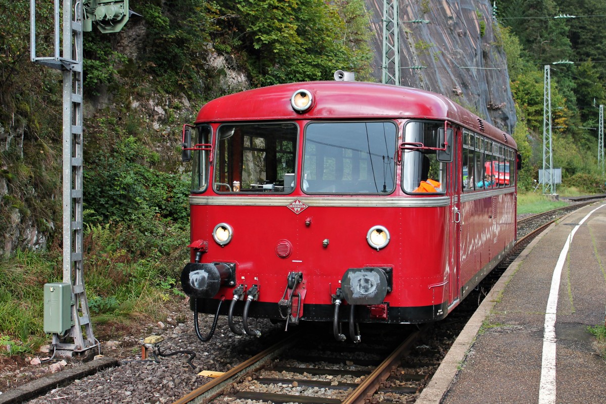 796 625-2 am 13.09.2014 bei  rangieren auf dem Bahnhof von Triberg, bei den dortigen Bahnhofstagen.