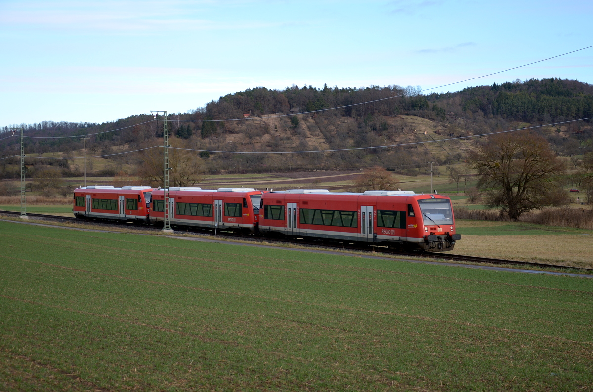8. Januar 2022: 650 001, 016 und 008 als RB 22974 von Herrenberg nach Tübingen bei Entringen