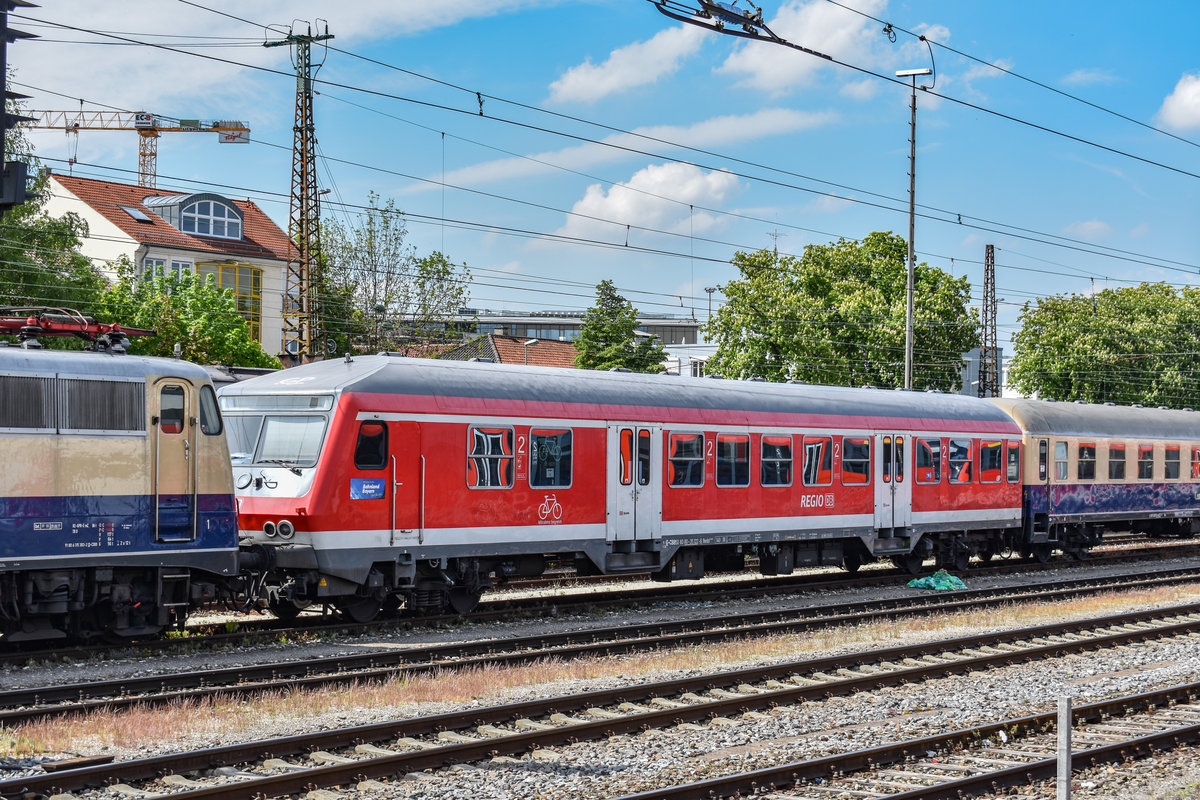 80-35 122 Bnrdzf 483.0 der Centralbahn in einem Sonderzug eingereiht. Ulm Hbf Mai 2019