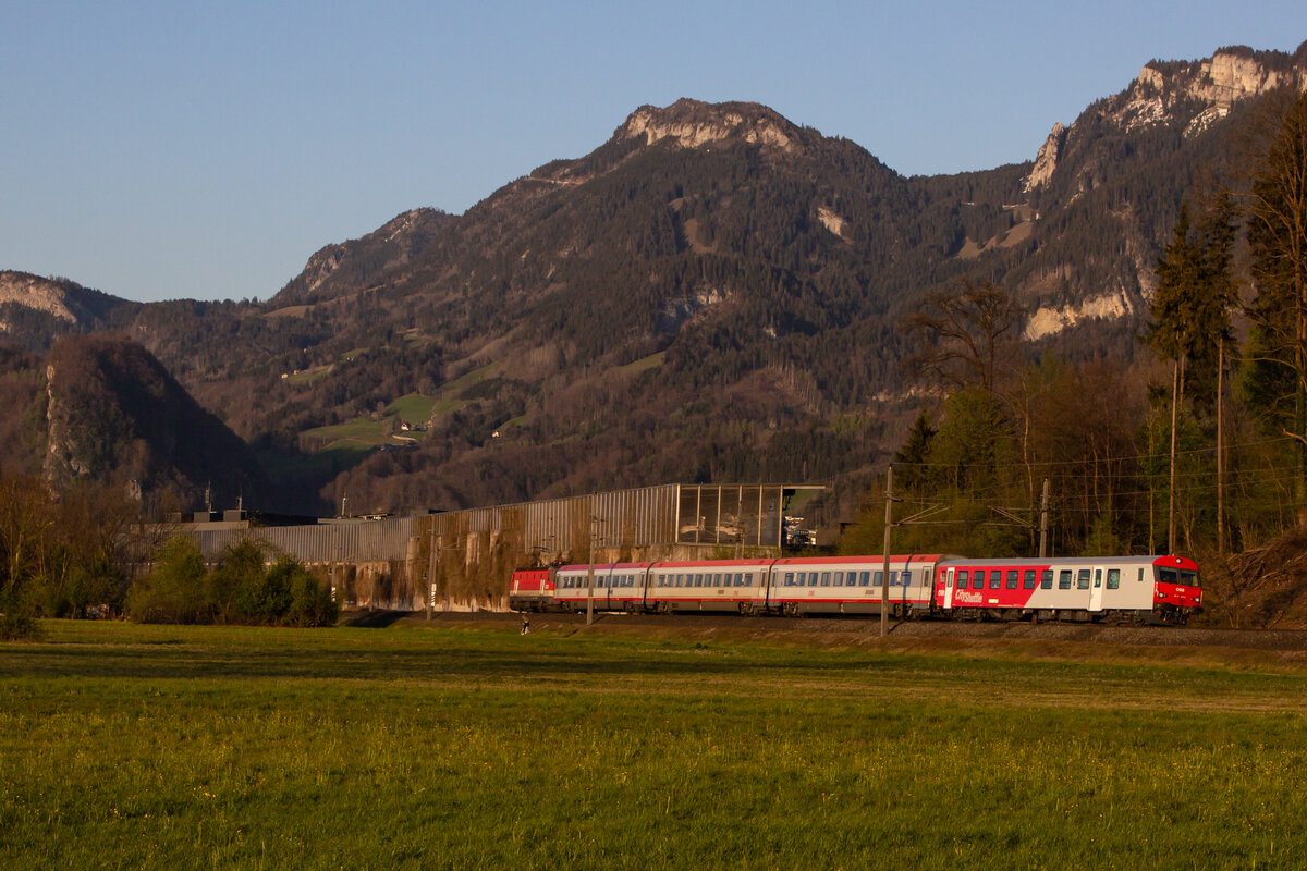 80-73 037-8 zwischen Götzis und Altach. 23.4.21